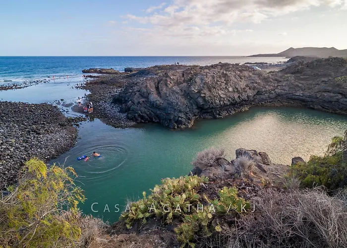 Casa Agatha - 3 Terraces, Ac, Tv Channels, 2 Bedrooms & Bathrooms, Heated Pool