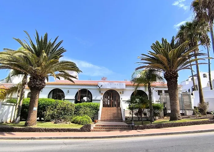 Casa Agatha - 3 Terraces, Ac, Tv Channels, 2 Bedrooms & Bathrooms, Heated Pool